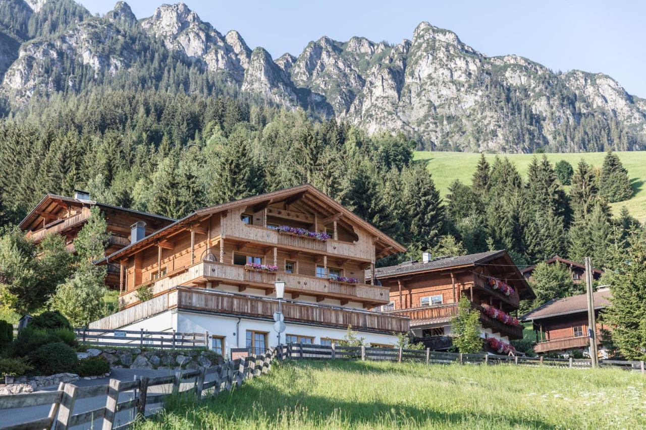 Alpbach Lodge Chalet Superior Exterior photo